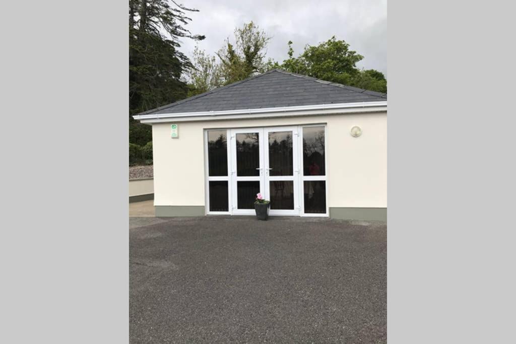 Robin'S Nest Apartment Donegal Town Exterior photo